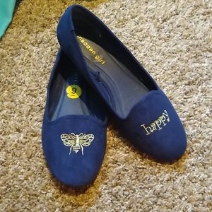 Madden girl 🐝 happy flats
